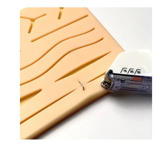 Одноразовый медицинский перевязочный материал кожа сшивание шить студент