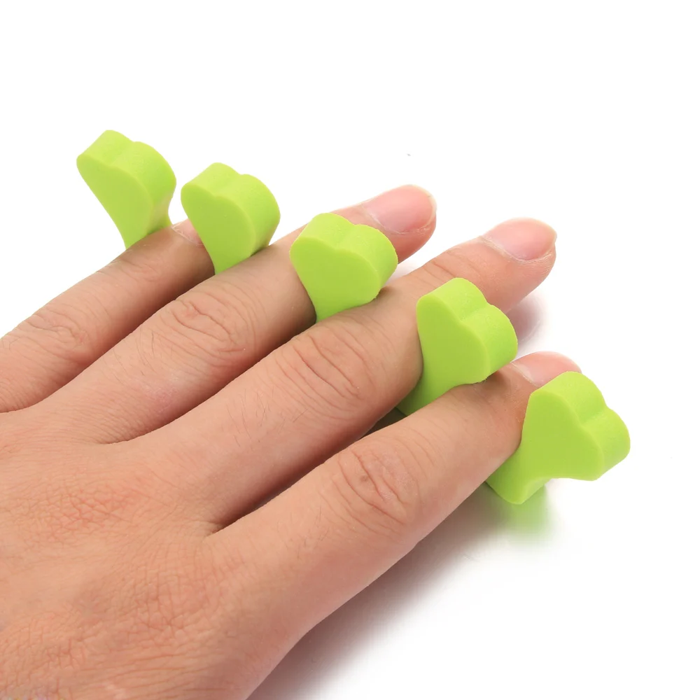 Случайный 50 шт пены губки сепараторы пальцев рук и ног разделитель гель лак