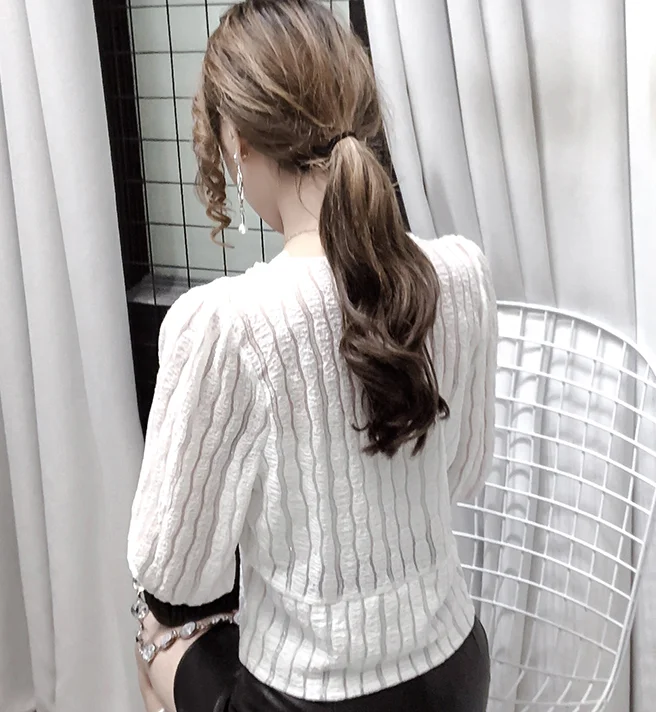 

Hollow lace blouse Autumn V-neck Sexy long sleeve Crochet Tops 2020 New fashion Beaded Women Short shirt