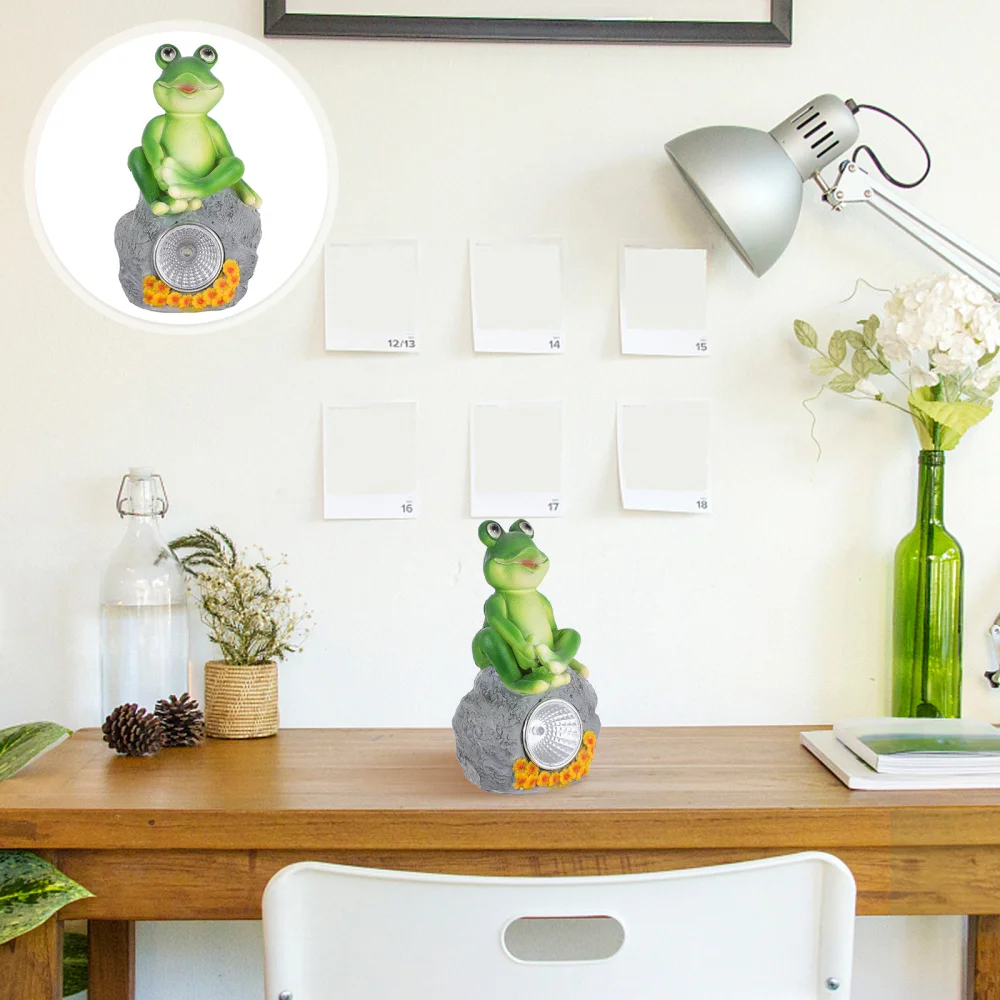 

1Pc Frogs Shape Solar Landscape Lamp Resin Adornment Lamp Lovely Home Decor