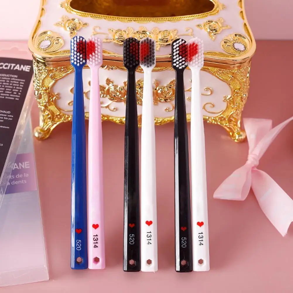 

2Pcs/Set Toothbrush Heart Shape Ergonomics Handle Portable Soft Bristle Black White Heart Couple Toothbrush for Home