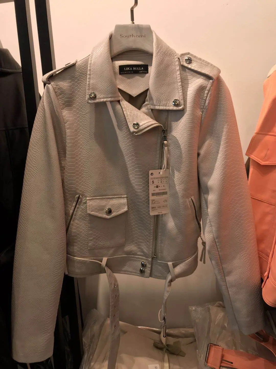 

Autumn 2020 new style leather suit collar waistband short hem belt snake leather motorcycle leather jacket