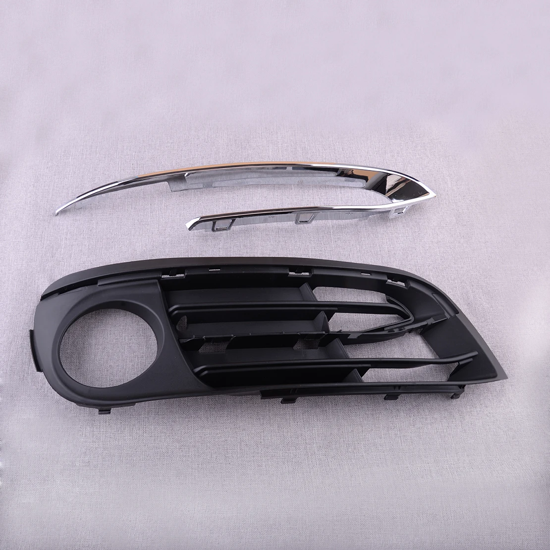 

CITALL Front Right Fog Light Cover Grille Bezel with Chrome Trim Fit for BMW 5 Series F10 F11 ActiveHybrid 5 Base 6Cyl 2014-2016