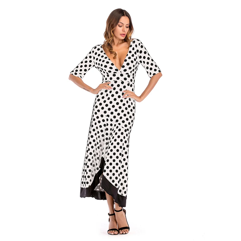 Женское платье в горошек с коротким рукавом и v образным вырезом пляжном стиле