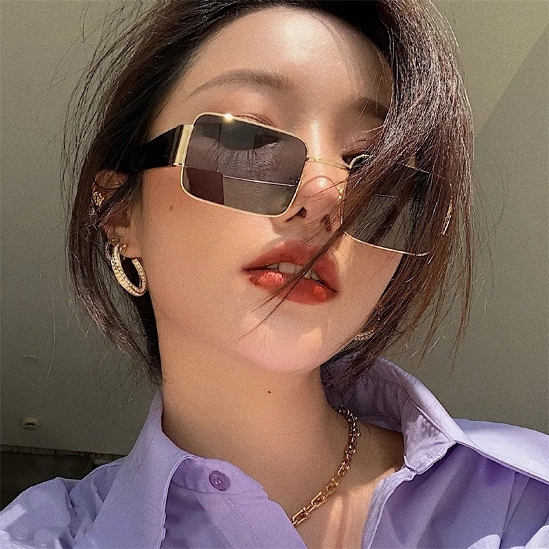 

Fashion New Square Black Sunglasses Vintage Women Popular Trend Shade Sun Glasses Latest Personlity UV400