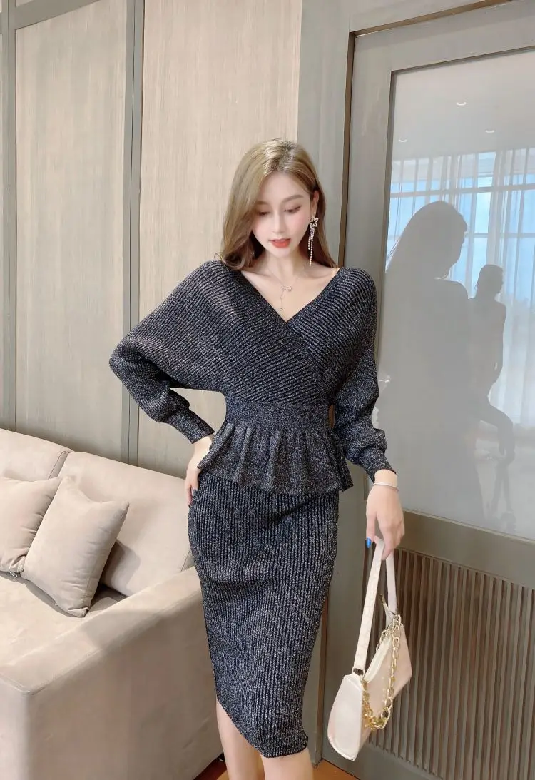 

Sweater + High Waist Bag Buttocks Long Skirt Suit Female Two Piece Set New Women V-Neck Bright Silk Solid Color Knitting Shirt