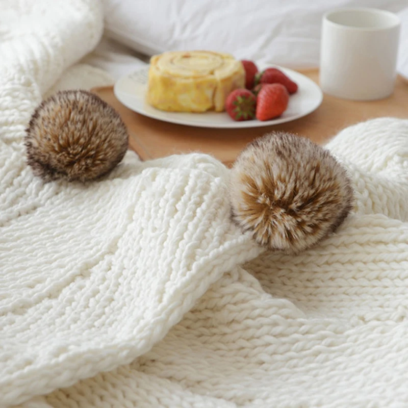 

Brand Chunky Knit Chenille Blankets Cute Pompoms Autumn Winter Warm Weighted Throw Blanket Cozy Casual Throws Bed TV Sofa