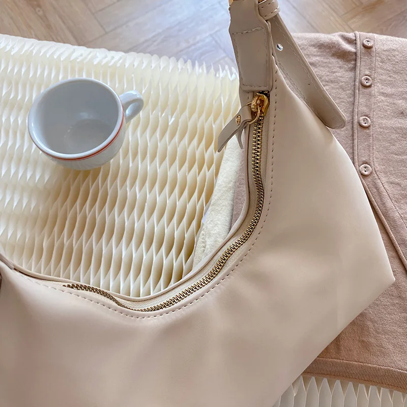 

Bag Women New Trendy Fashion Underarm Crescent Bag Casual All-match Shoulder Messenger Bag Luxury Designer