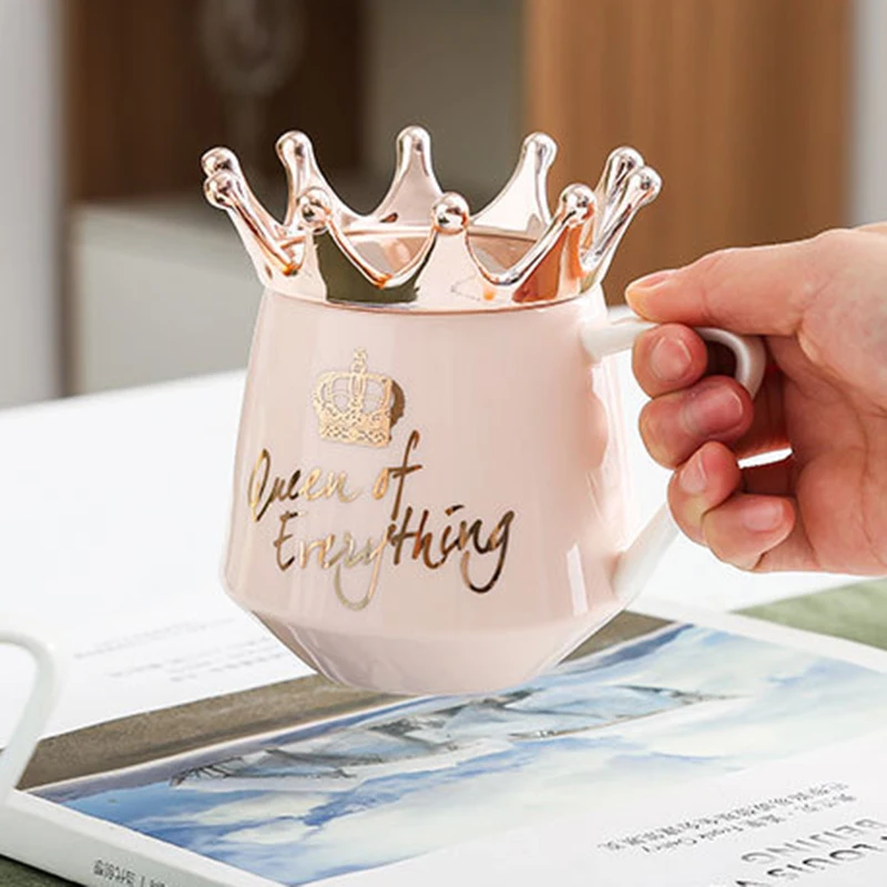 

Newly Queen of Everything Mug With Crown Lid and Spoon Ceramic Coffee Cup Gift for Girlfriend Wife MK