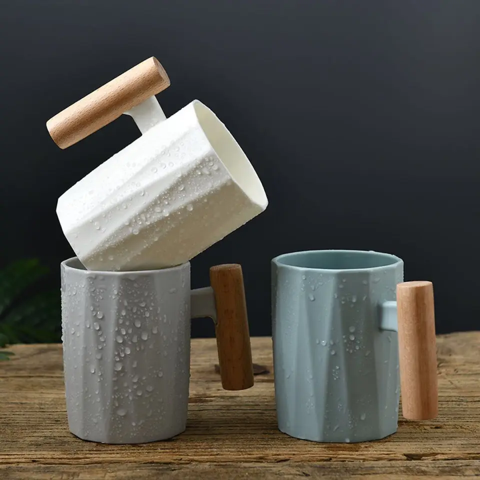 

Nordic Style Wooden Handle Water Bottle Wash Brushing Tea Mug Milk Latte Coffee Drinking Unique Design For Girlfriend Gift Cup