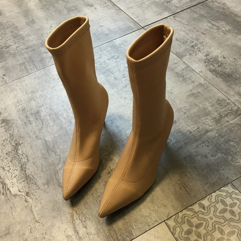 Bootee/ г.; женские сапоги; чулки; Брендовая женская обувь; ботинки на шнуровке; дамские носки; модные резиновые сапоги на высоком каблуке с острым носком; сезон осень-зима