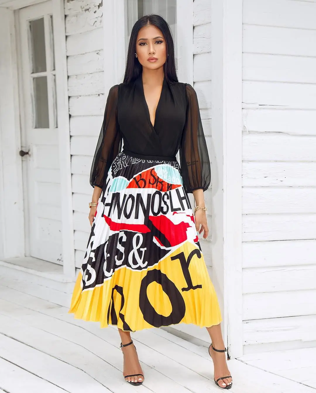 

Cartoon high waist skirt, long skirt, satin skirt, pleated skirt, new fashion products for ladies