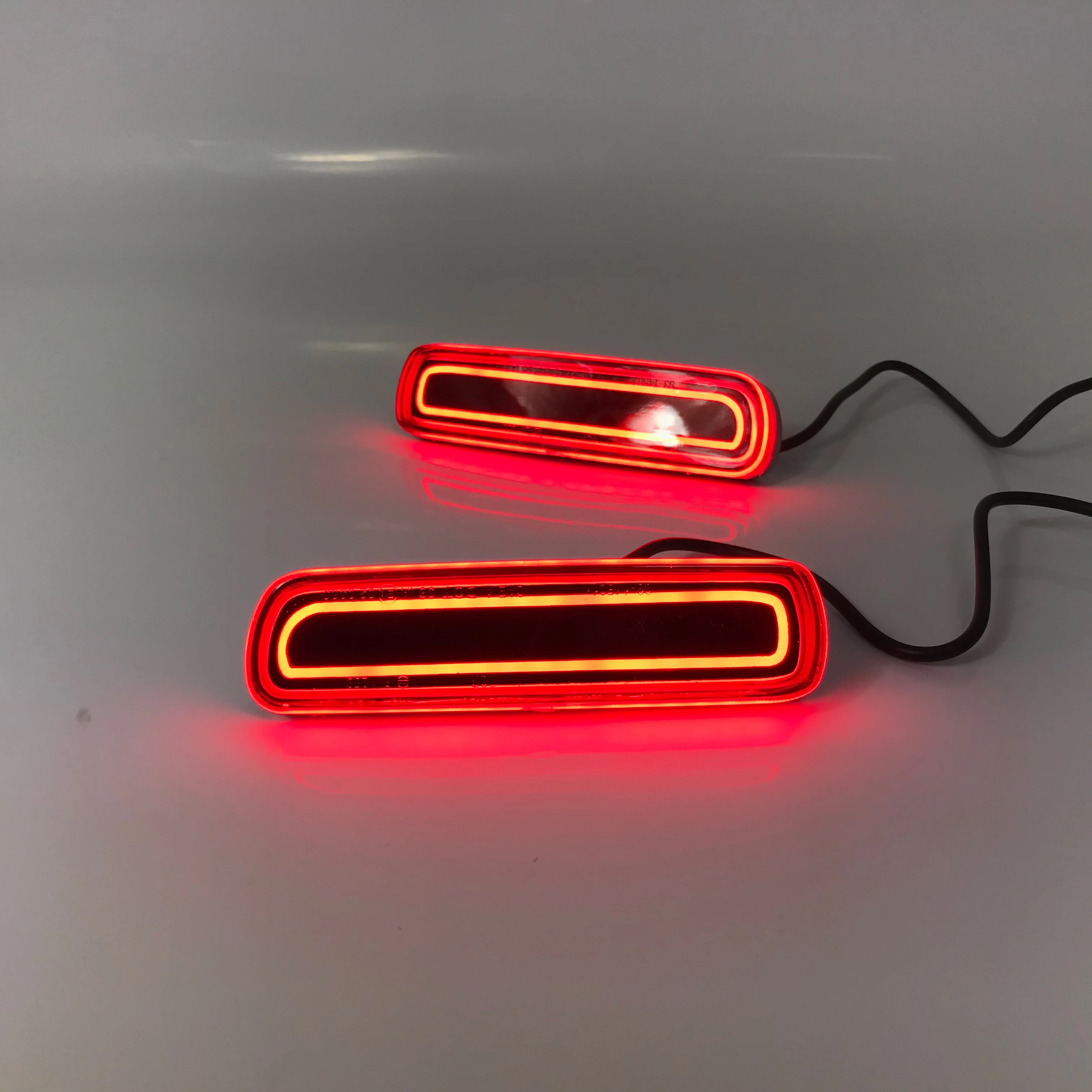 

Free shipping LED Rear bar lamp, two functions, With brake steering function suitable for Toyota LC100 4500 4700 Lexus lx470