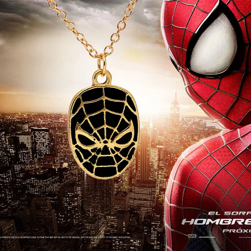 

Disney Avengers 4 Endgame Spider-Man Mask Marvel Series Accessories Mask Chain Holder