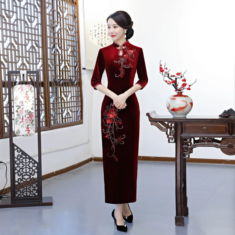 

Autumn Women Seven Points Sleeve Long Qipao Elegant Orientale Banquet Embroidery Beading Velour Cheongsam Oversize 4XL