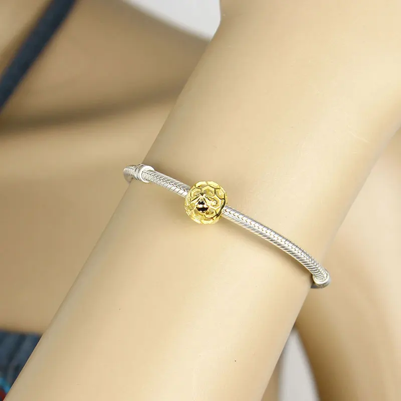 Бусина из серебра 925 пробы золотого цвета с мерцающим шариком | Украшения и