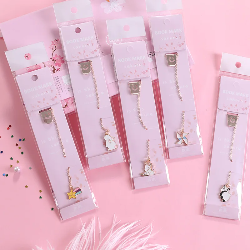 

1pc Creative Metal Pendant Bookmarks Kawaii Unicorn Panda Dinosaur Book Markers for Kids Gift Novelty Cartoon Student Stationery