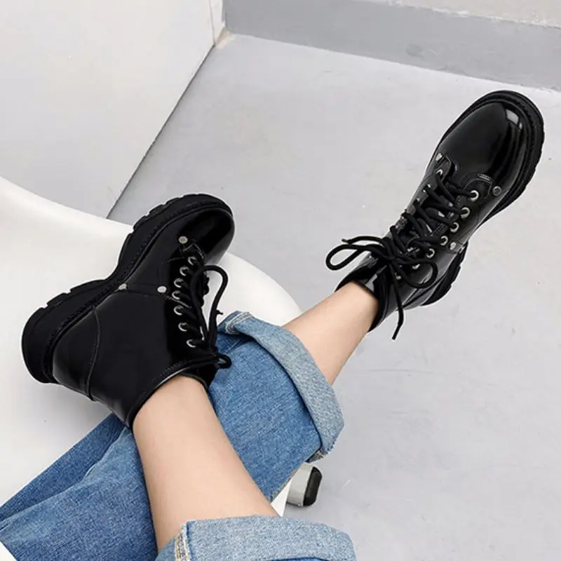 

RIZABINA Flat Heel Real Leather Ankle Boots Round Toe Casual Outdoor Fashion Cool Solid Ladies Footwear Size 34-39