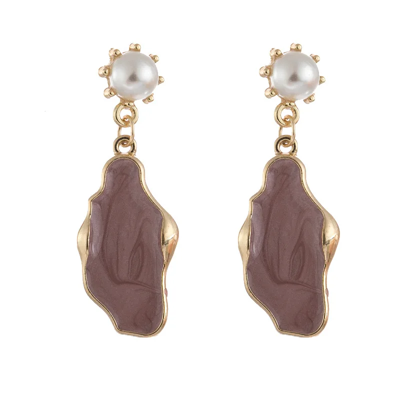 На новые модные тенденции металла серьги гвоздики в виде геометрических фигур