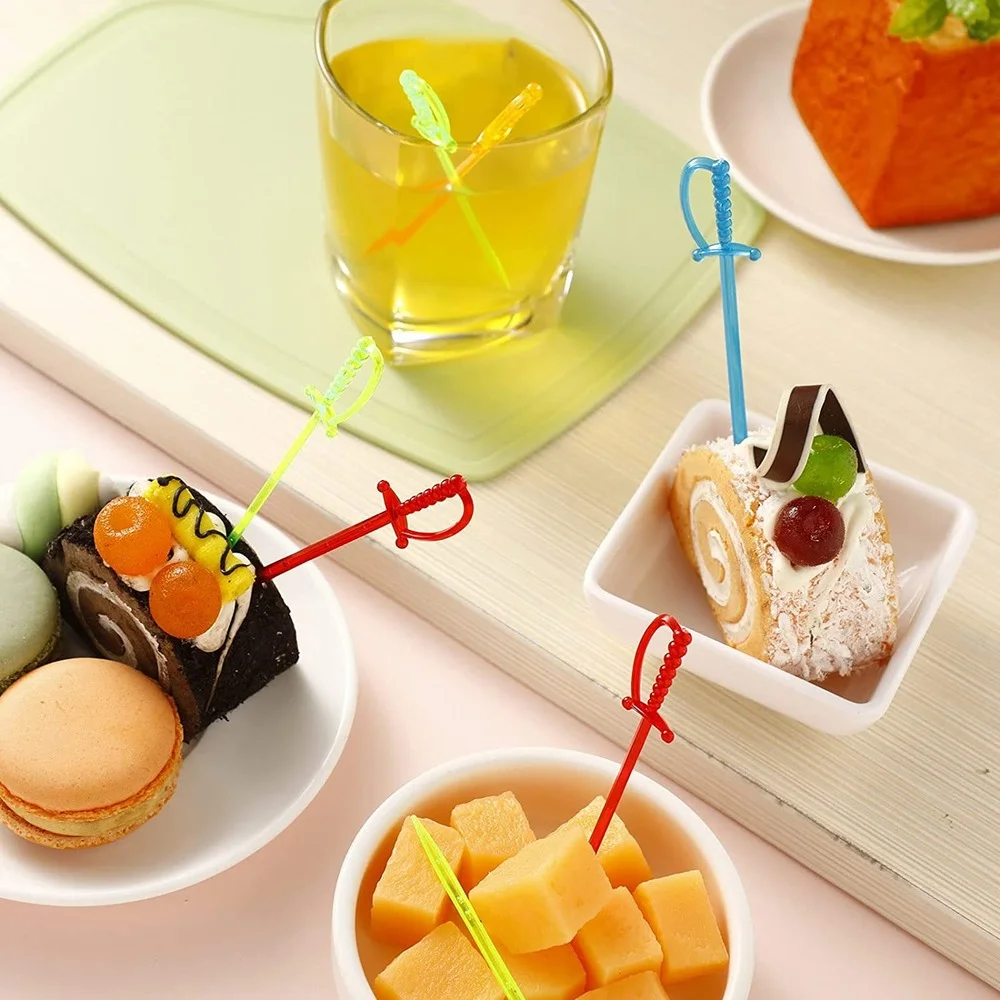 300 шт. пластиковые мечи для коктейлей | Дом и сад