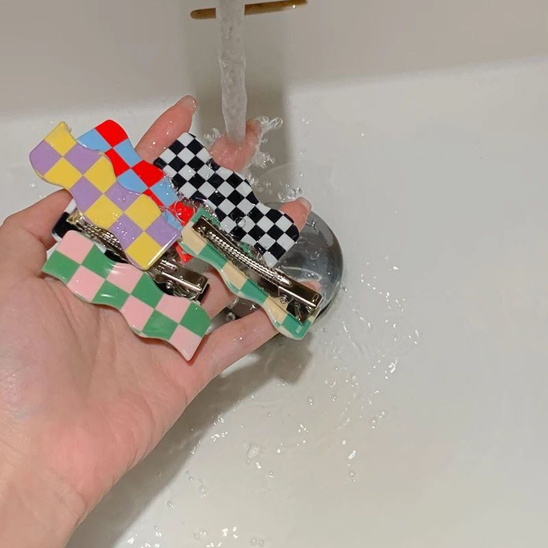 

Summer Fashion Resin Geometric Colorful Wave Grid Hair Clips Vintage Wave Side Pins Women and Girls Headwear Hair Accessories
