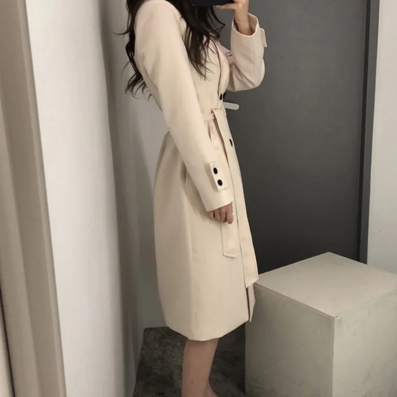 Женское двубортное пальто с отложным воротником зима 2019 | Женская одежда