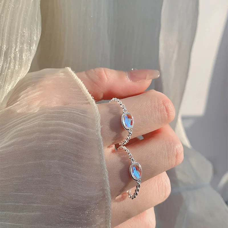 

Creative Design Push-pull Adjustable Moonstone Ring for Women Silver Chain Index Finger Ring Niche Jewelry Female Birthday Gift