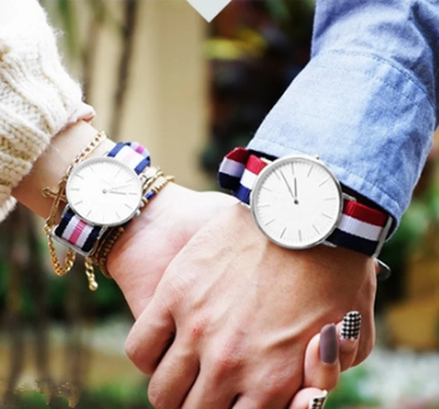 Классические Полосатые нейлоновые часы унисекс с ремешком Лидирующий бренд