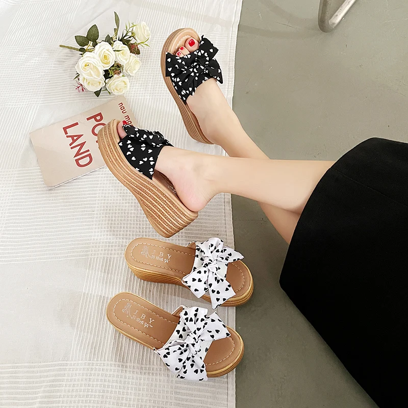 

On A Wedge High-Heeled Shoes Lady Summer Clogs Woman Slippers Casual Pantofle Butterfly-Knot Slides Platform Beach Luxury 2021 F