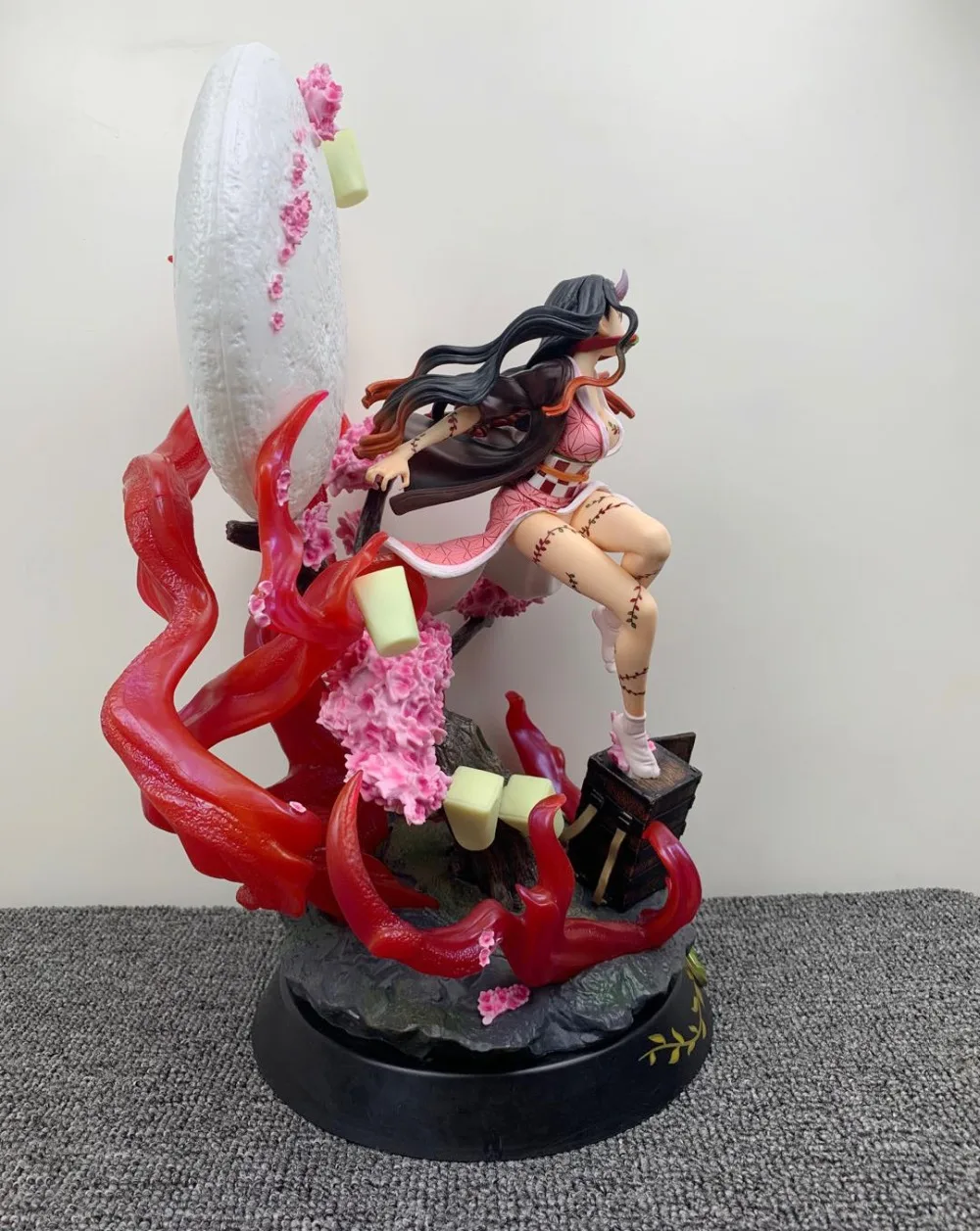 

1/6 Anime Ornaments Demon Slayer Blade Nidouzi GK Demonized Blood Explosive 42CM Can Light Up Statue Figure Hand-made Ornament.