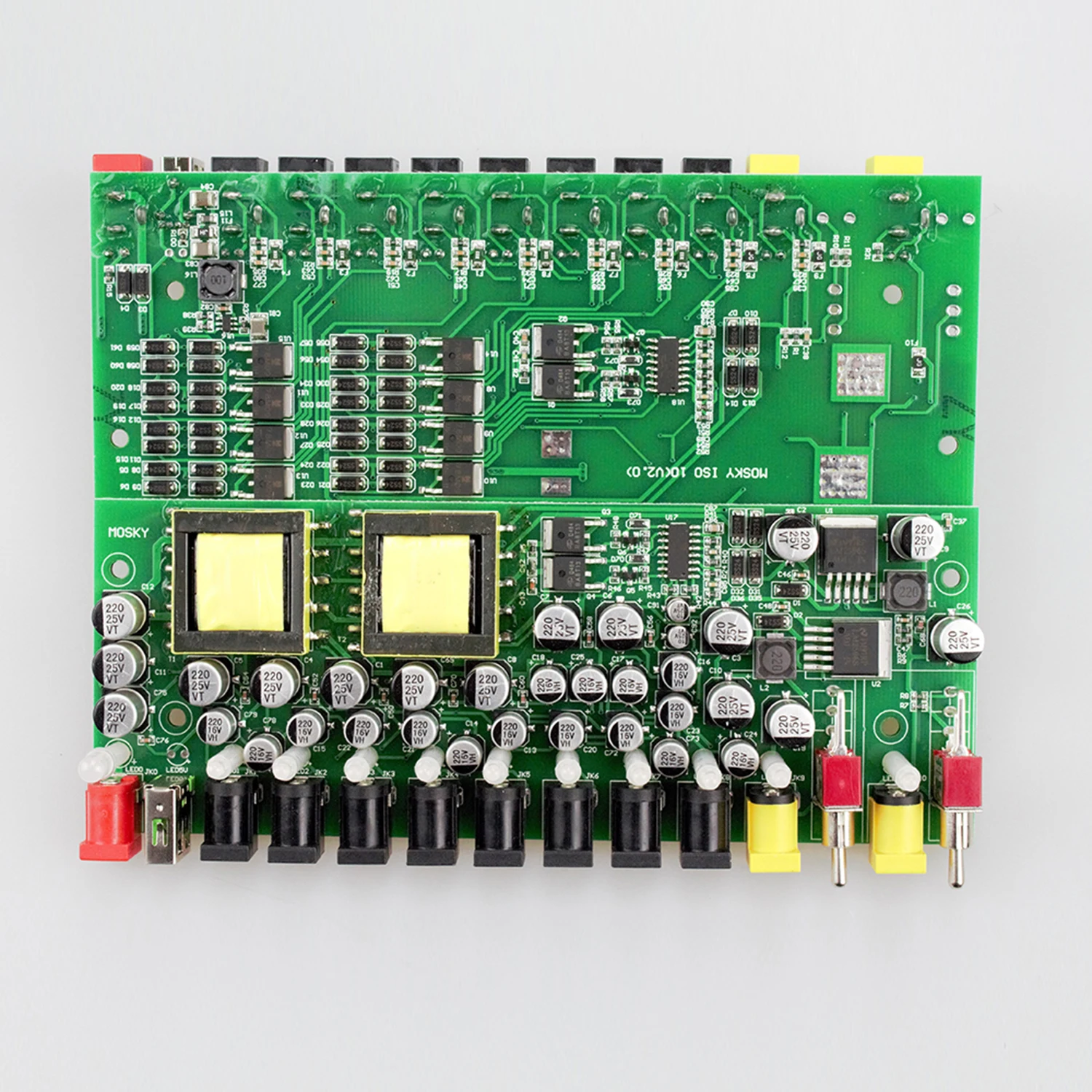 

MOSKY ISO-10 10 s 5 USB 9V 12V 18V
