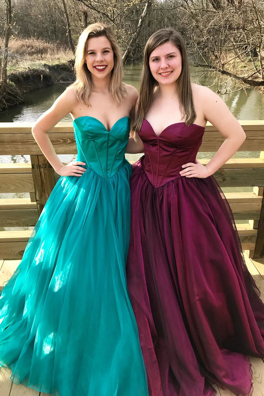 

Sweetheart Prom Dresses 2020 Strapless Long Dress Lace Up Back Satin Organza Skirt Formal Party Gown Vestidos De Gala