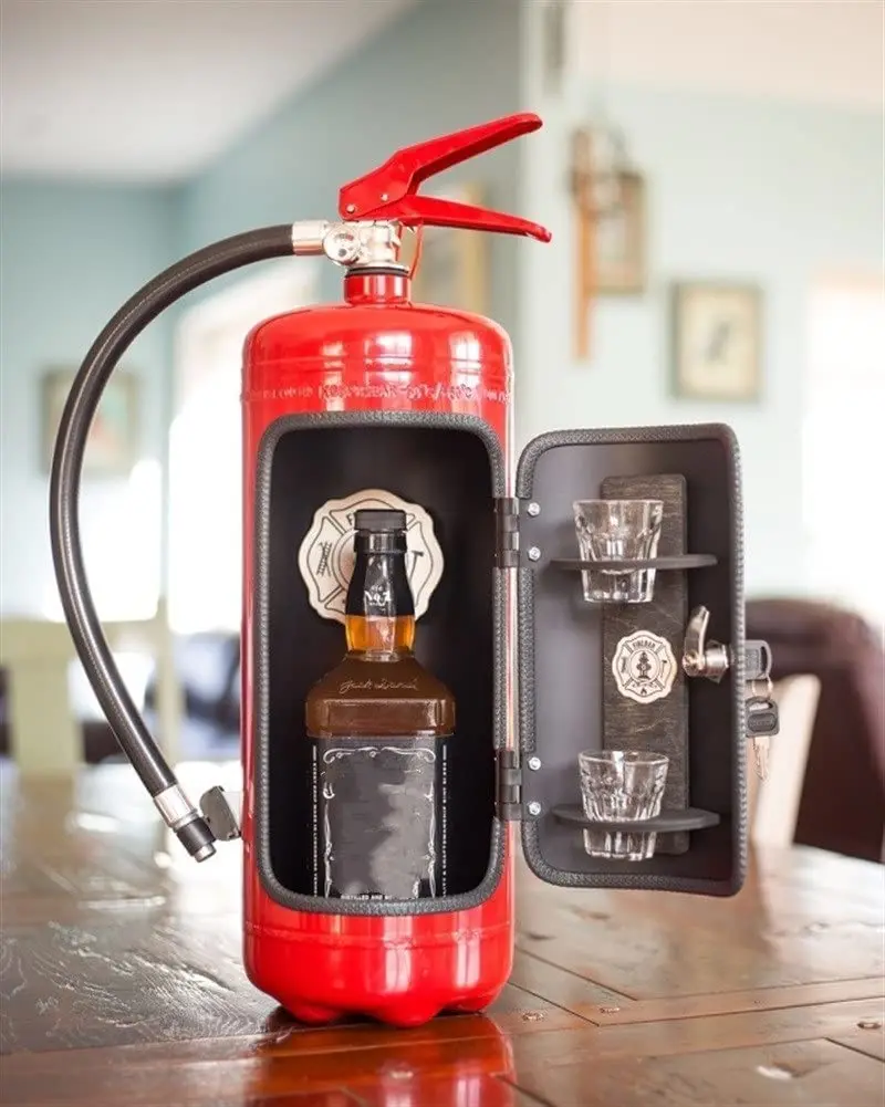 

New Fire Extinguisher Mini Bar Novelty Wine Storage Box New Year Birthday Gift For Whisky Loving Fireman Metal Organizer Box