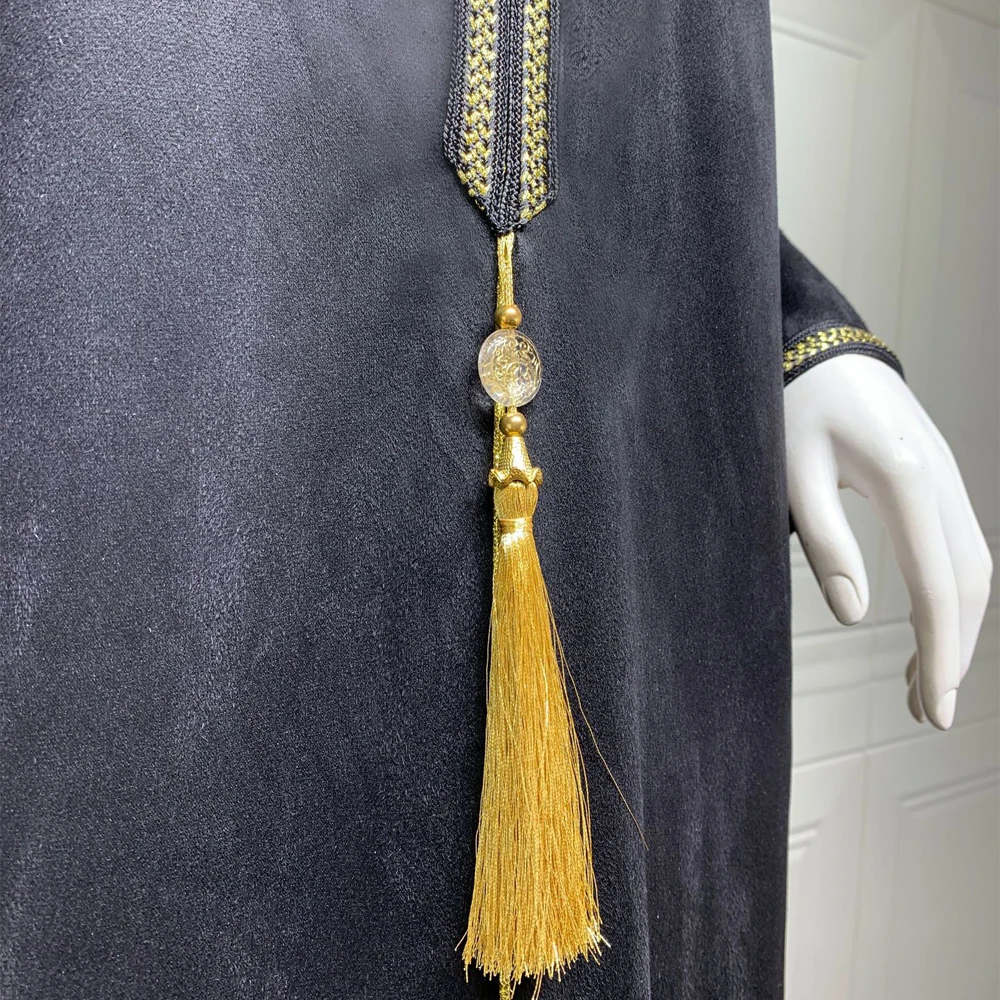 Женское замшевое длинное платье с капюшоном зимнее бахромой в мусульманском