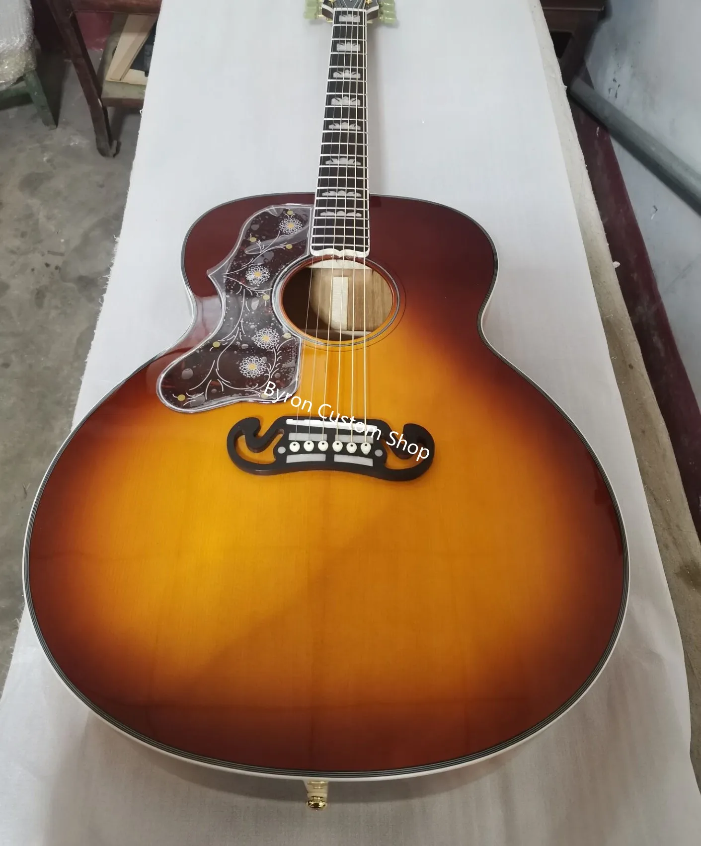 

Бесплатная доставка, гитара AAA flame maple jumbo body, 43 дюйма, гитара для левой руки, lefty 200, табачная ловушка, кустическая электрическая гитара