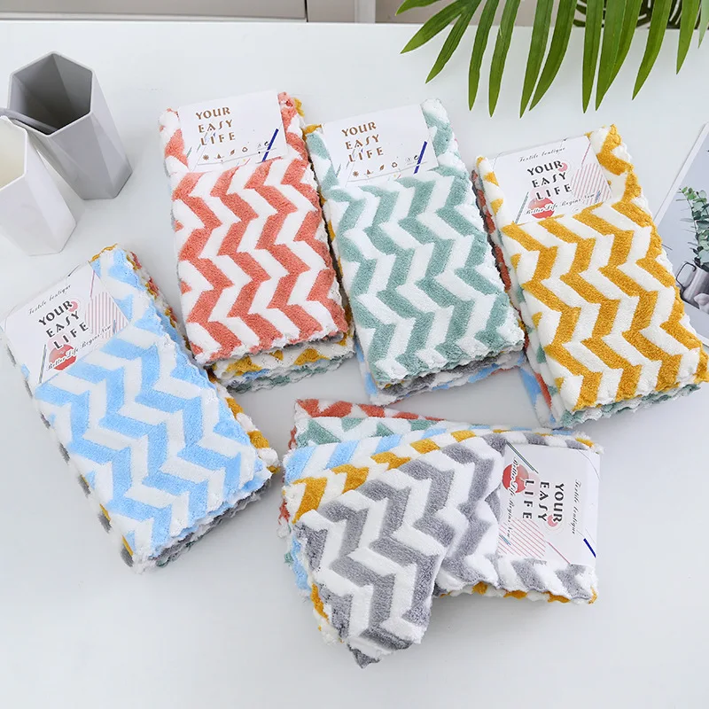 

5pcs Coral Fleece Car Wash Towel Cleaning Square Towel Household Daily Hand Towels Car Wash Towel Soft Absorbent Kitchen Wipes