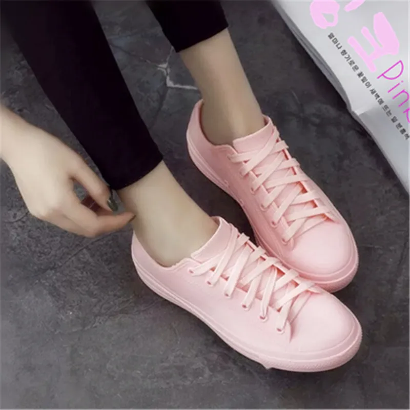 Кроссовки женские резиновые летние сапоги на шнуровке водонепроницаемые