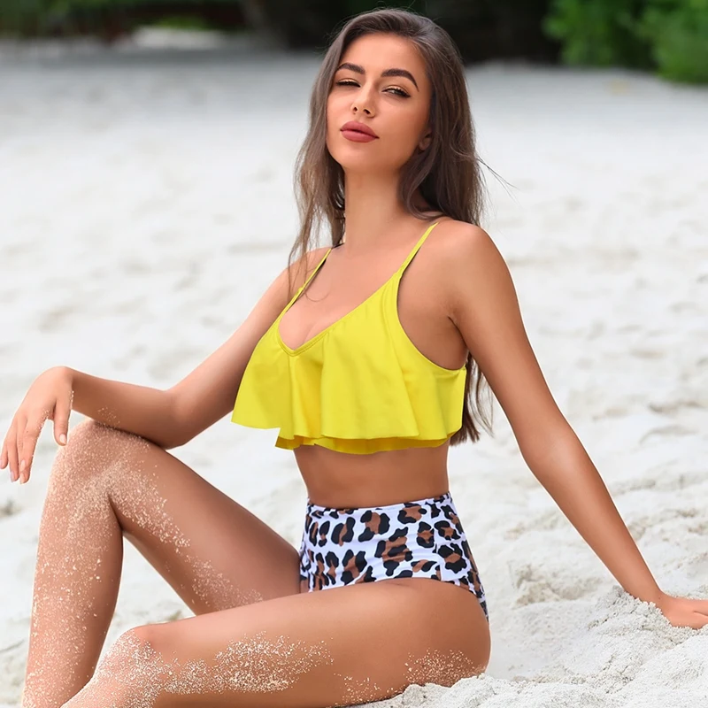 

Women 2-Piece Retro Ruffled Bikini High Waist
