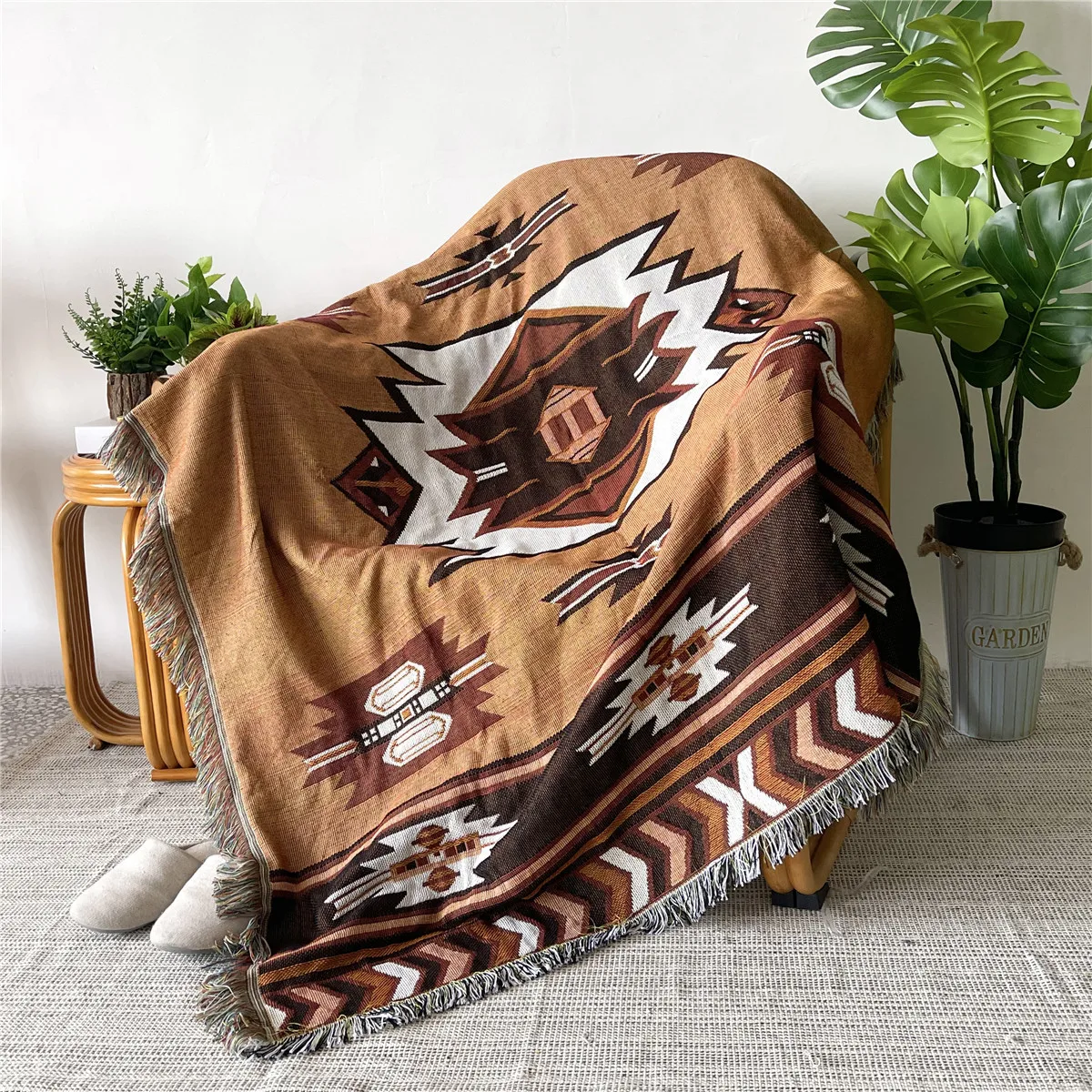 

Bohemian Blanket Plaid Tapestry Boho Bed Bedspread Chair Sofa Covers Women Outdoor Beach Sandy Towels Cape Wall Hanging Tapestry