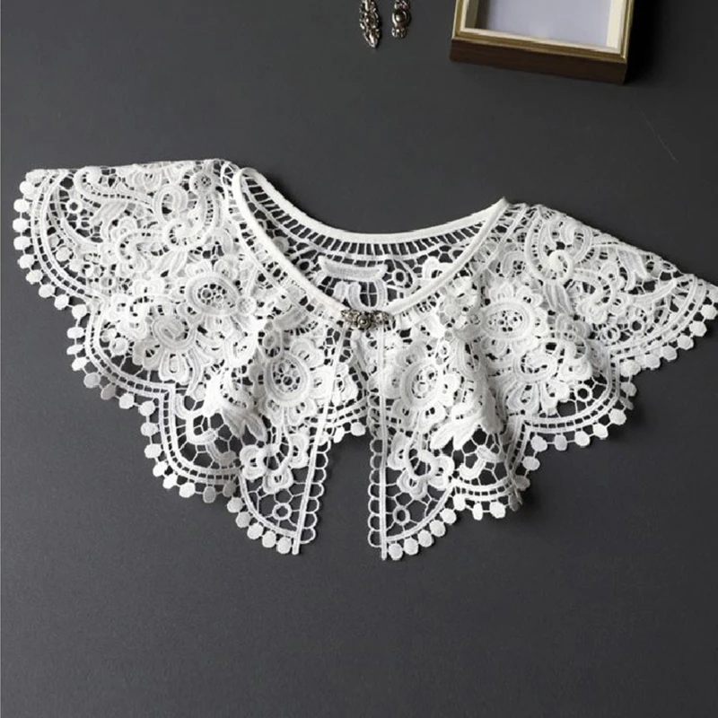 

Vintage Hanfu Style Fake Collar Shawl Hollow Out Floral Lace Necklace Half Shirt