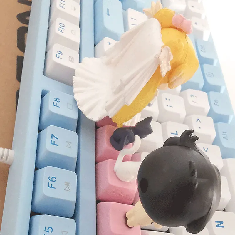 

Handmade Customized PBT Key Personalized anime keycap beautiful girl Soldier Wedding suit translucent mechanical keyboard keycap