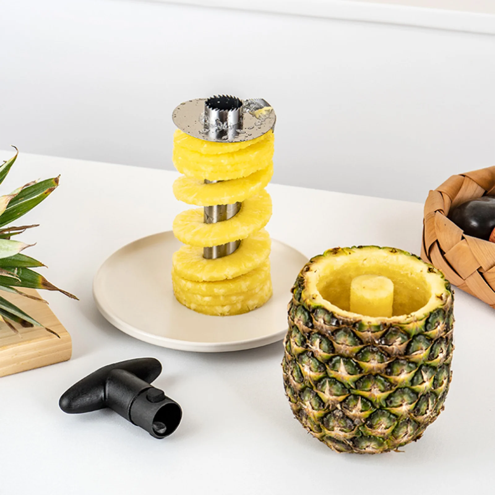 

Pineapple Knife Peeler with Three-edged Blade Push-on Stainless Steel Non-Slip Grip Tool