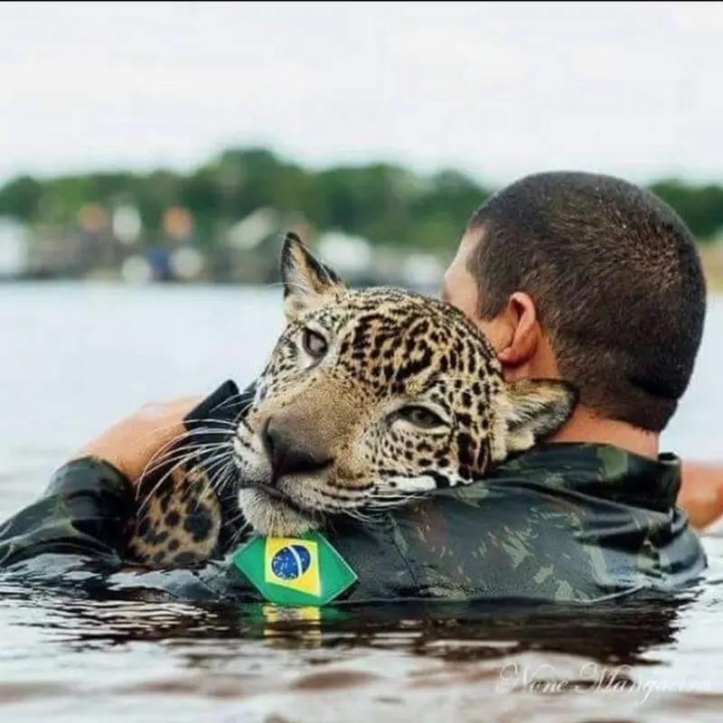 

Intelligent Environment-Friendly Power Electricity Energy Saving Box 30% Saver Device 90V-250V 50Hz-60Hz Saving Buster