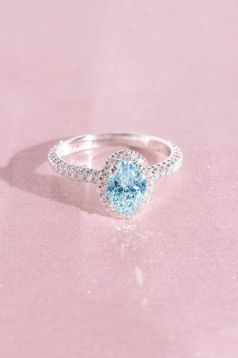 

Кольцо с овальным сапфиром, 1 карат