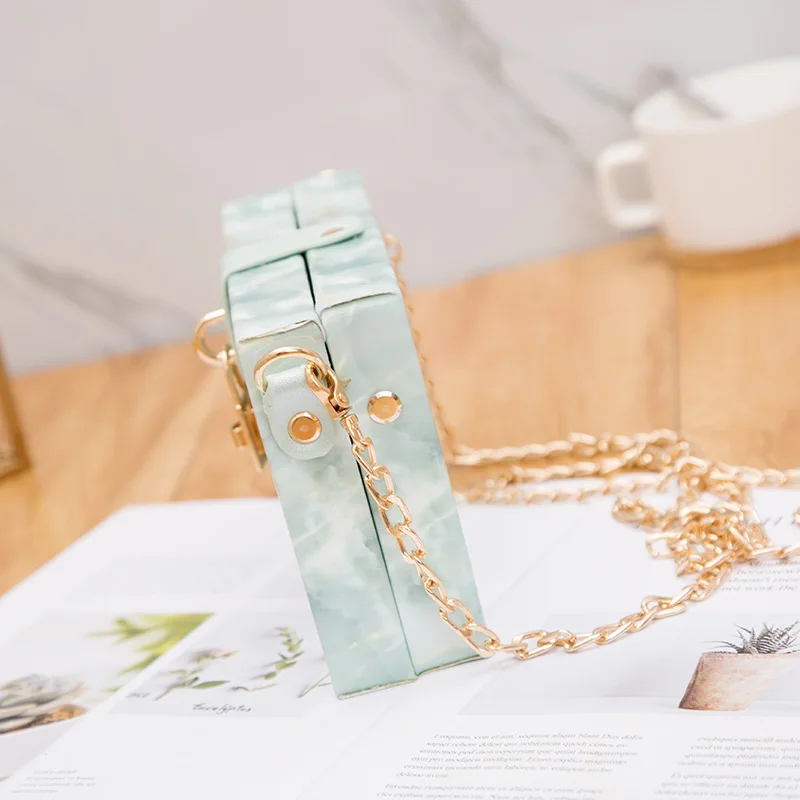 Квадратная женская сумка 2018 новая мраморная лакированная кожа маленькая