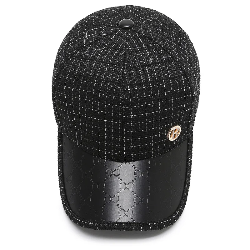 korean design new fashion lady winter autumn basball cap thick with metal logo high quality protection uv hat street wear cap