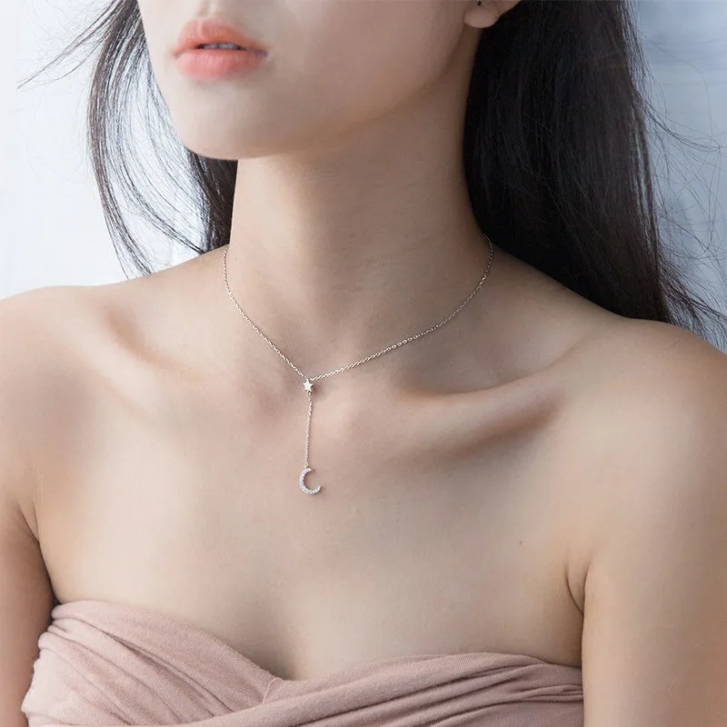 

Женское колье из серебра 925 пробы, с Луной и звездами