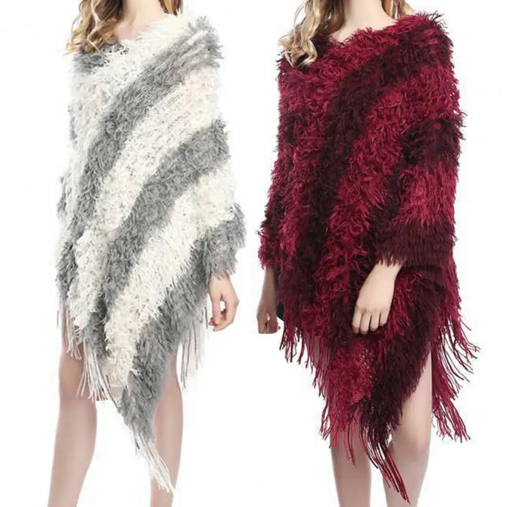 Накидка пальто с V-образным вырезом трикотажная пушистая теплая пончо