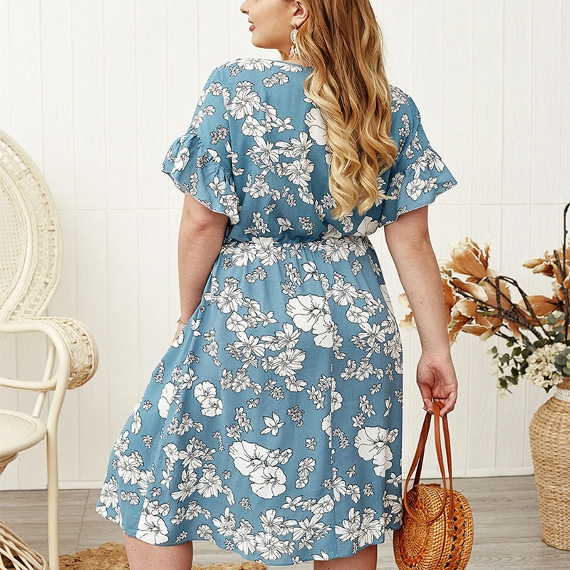 Женское платье на пуговицах праздничное стильное с рукавом в форме листка лотоса