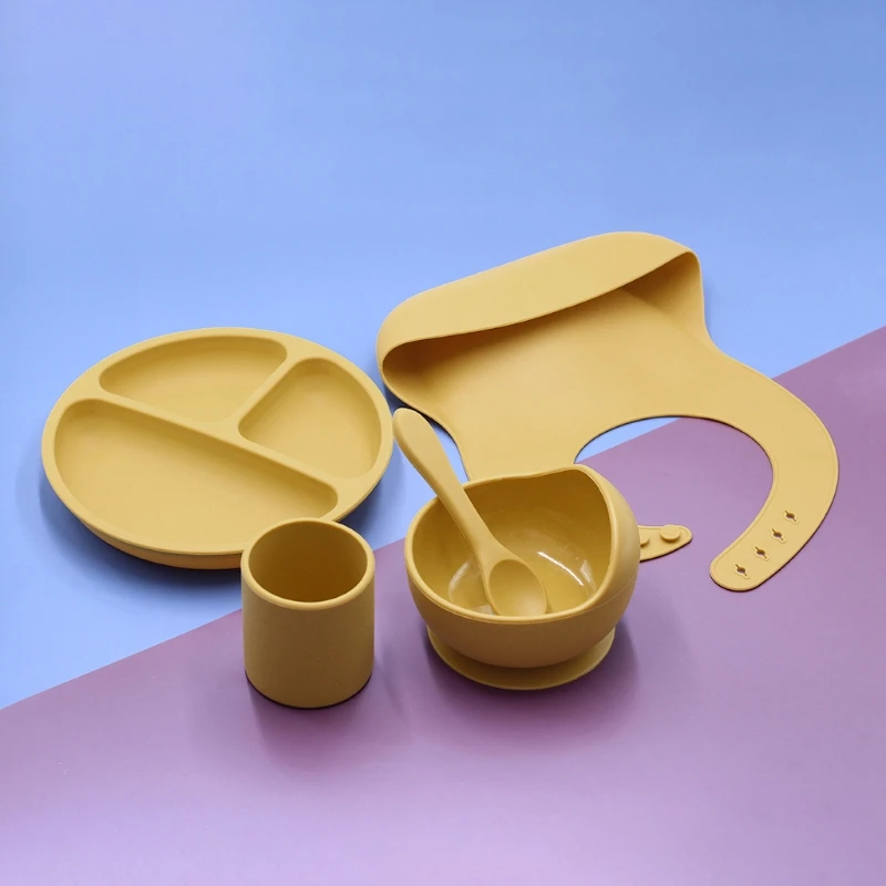

2021 5pcs Baby Plate Spoon Feeding Food Tableware Set Feeding Bibs Bowl Food Grade Silicone Non-slip Bowl BPA Free Silicone Cup